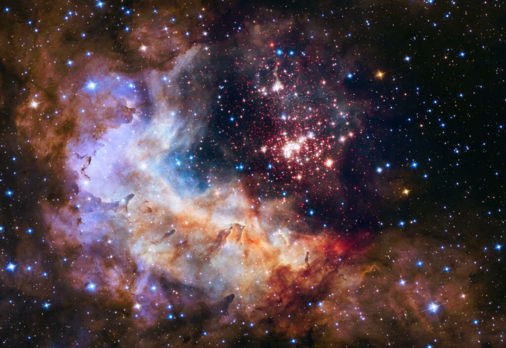 Dans l'immensité galactique des nébuleuses et amas de planètes et étoiles colorées forment un spectacle magnifique et mystérieux